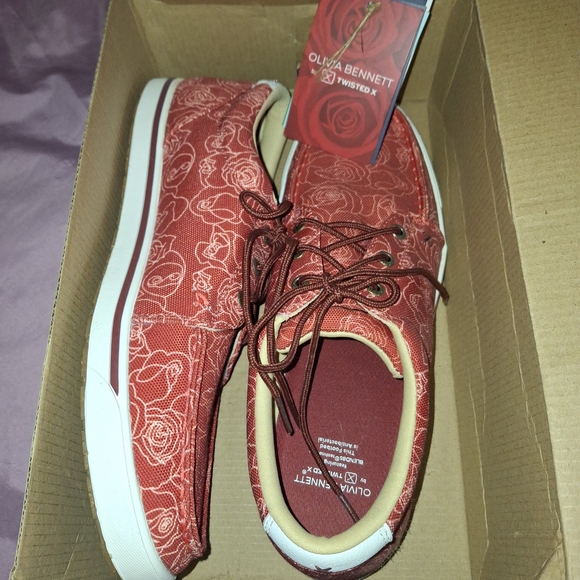 Twisted X Scarlet Red Sneakers - Picture 1 of 5